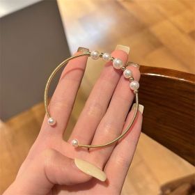 Women's Fashion Casual Geometric Bell Bracelet (Color: Five Pearls)